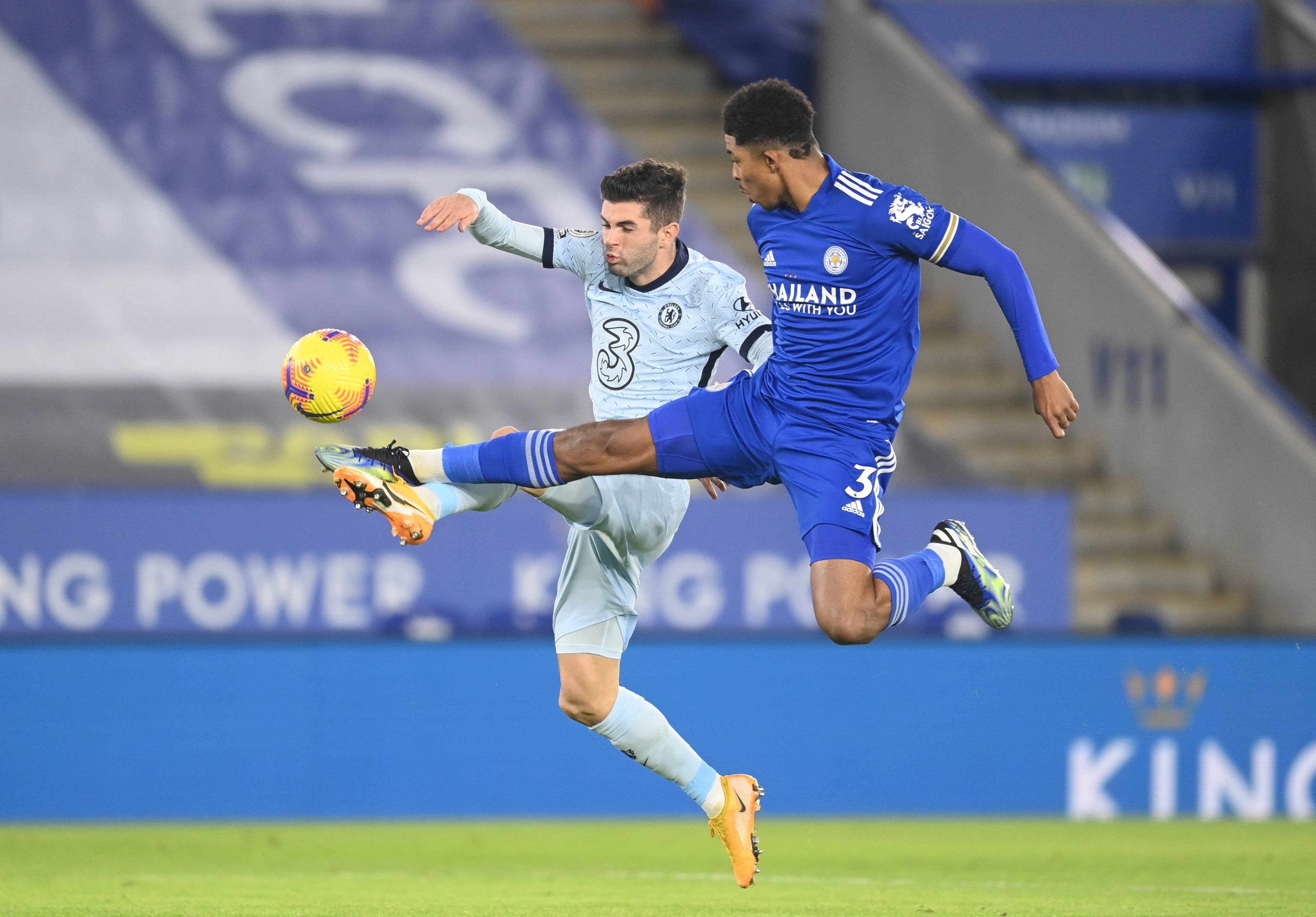 她在场上的 她在场上的