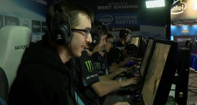 震惊全场的 震惊全场的