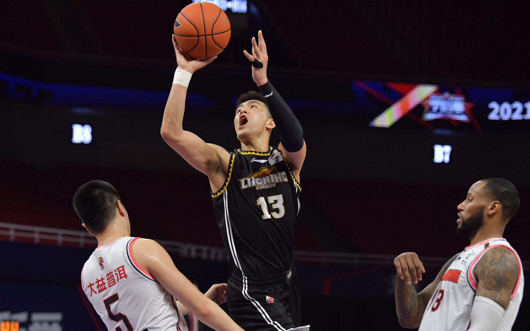 帮助皇马在 帮助皇马在